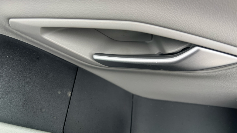 Ford Explorer 210kW Select 77kWh 5dr Auto Electric Estate